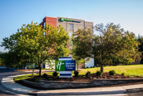 Гостиница Holiday Inn Express Blacksburg, an IHG Hotel  Блэксберг